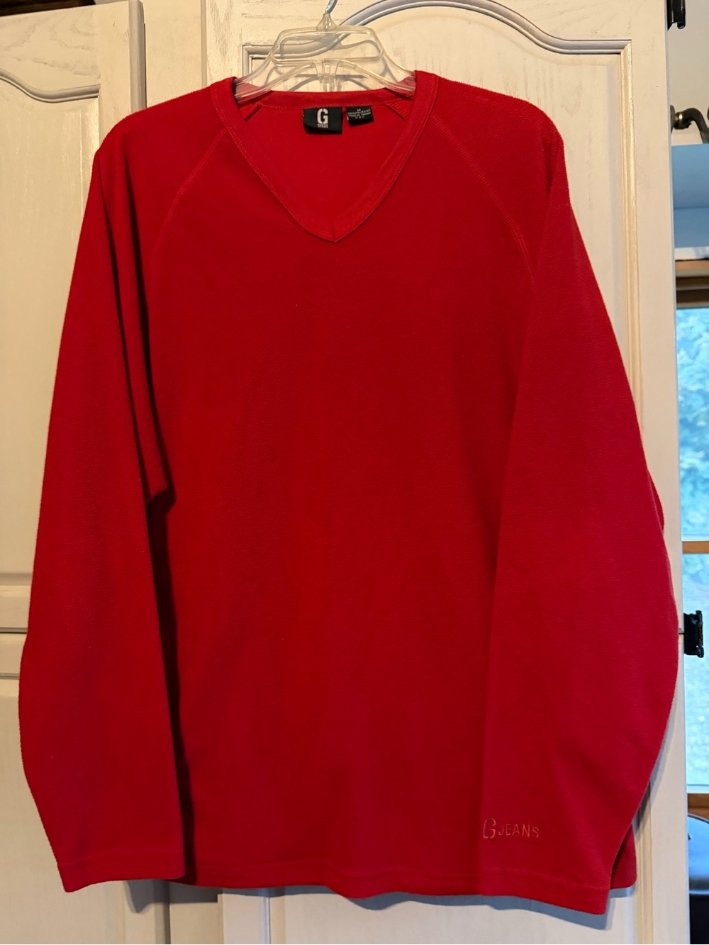 Guess Men's Red V-Neck Sweater